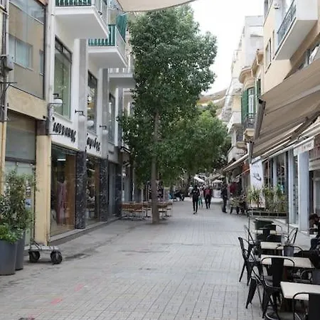 Διαμέρισμα Charming With Reading Nook & View *