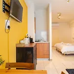 Charming With Reading Nook & View * ニコシア